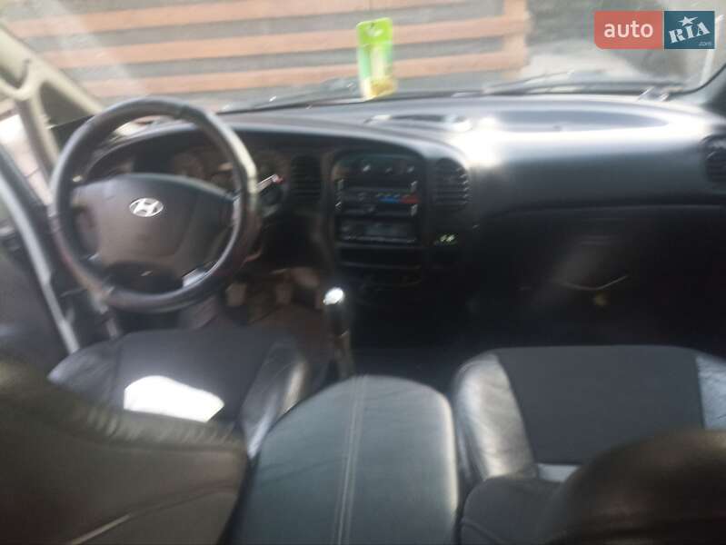 Минивэн Hyundai H-1 2007 в Калуше