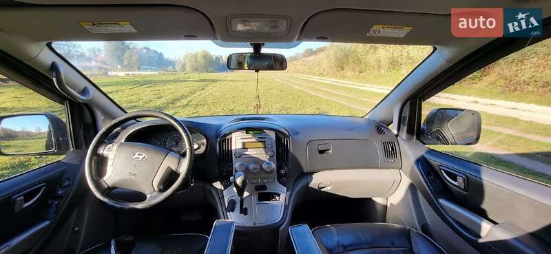 Мінівен Hyundai H-1 2011 в Дунаївцях
