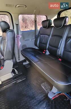 Минивэн Hyundai H-1 2011 в 