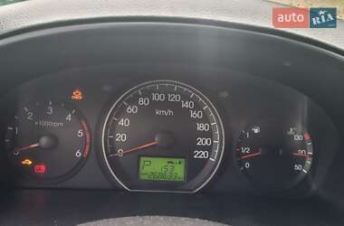 Минивэн Hyundai H-1 2011 в 