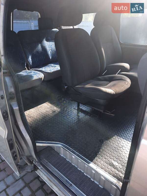 Минивэн Hyundai H-1 2005 в Днепре