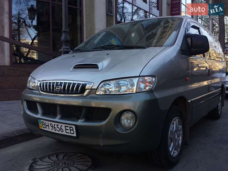 Минивэн Hyundai H-1 2003 в Одессе фото Минивэн Hyundai H-1 2003 в Одессе