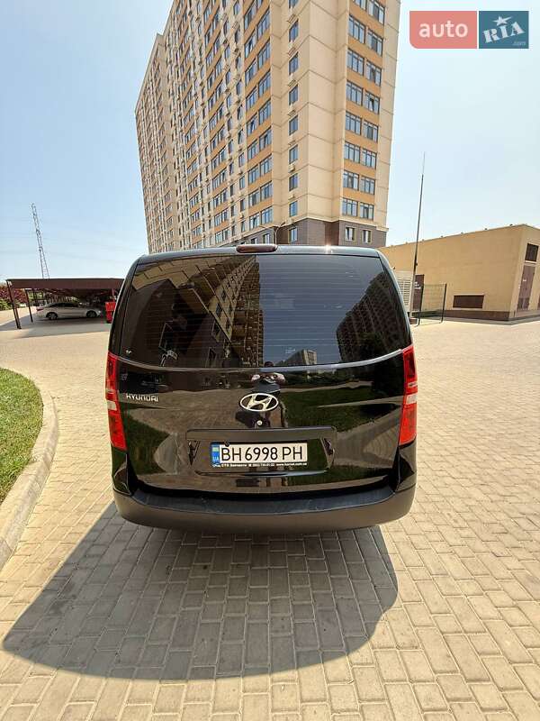 Грузовой фургон Hyundai H-1 2009 в Одессе