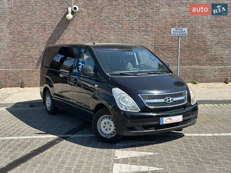 Мінівен Hyundai H-1 2011 в Одесі