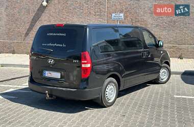 Минивэн Hyundai H-1 2011 в 