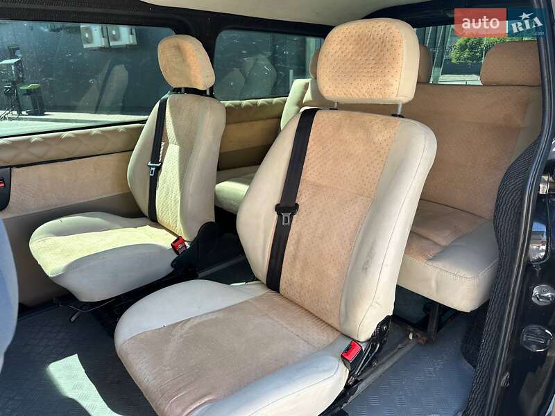 Мінівен Hyundai H-1 2011 в Одесі