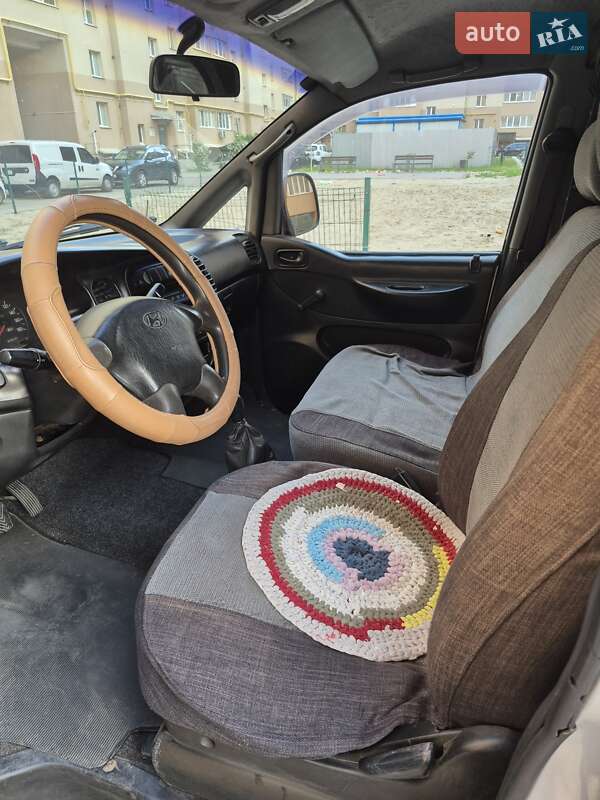 Грузовой фургон Hyundai H-1 2000 в Сумах