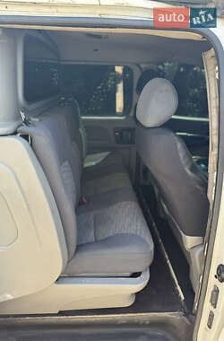 Минивэн Hyundai H-1 2011 в 