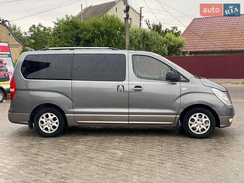 Минивэн Hyundai H-1 2010 в Василькове