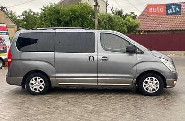 Мінівен Hyundai H-1 2010 в 