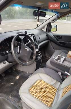 Мінівен Hyundai H-1 2008 в 
