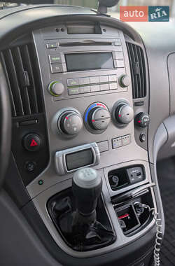 Минивэн Hyundai H-1 2010 в 