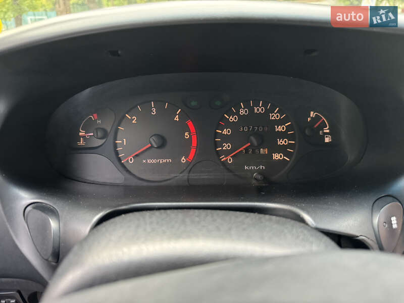 Мінівен Hyundai H-1 2004 в Броварах