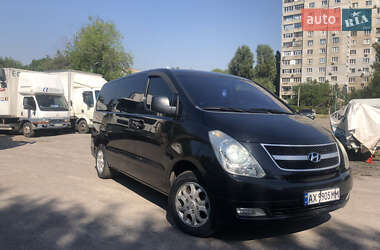 Минивэн Hyundai H-1 2008 в 