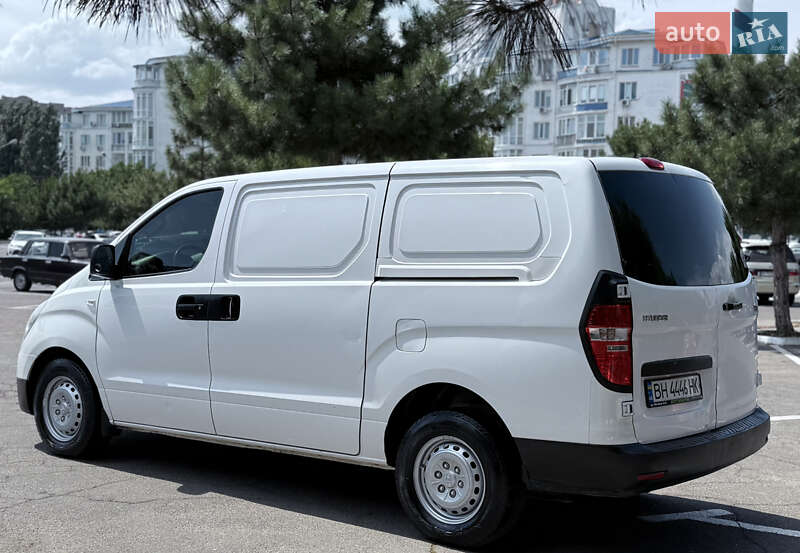 Грузовой фургон Hyundai H-1 2013 в Одессе