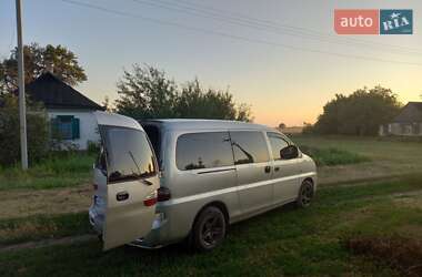 Вантажний фургон Hyundai H-1 2006 в Дніпрі
