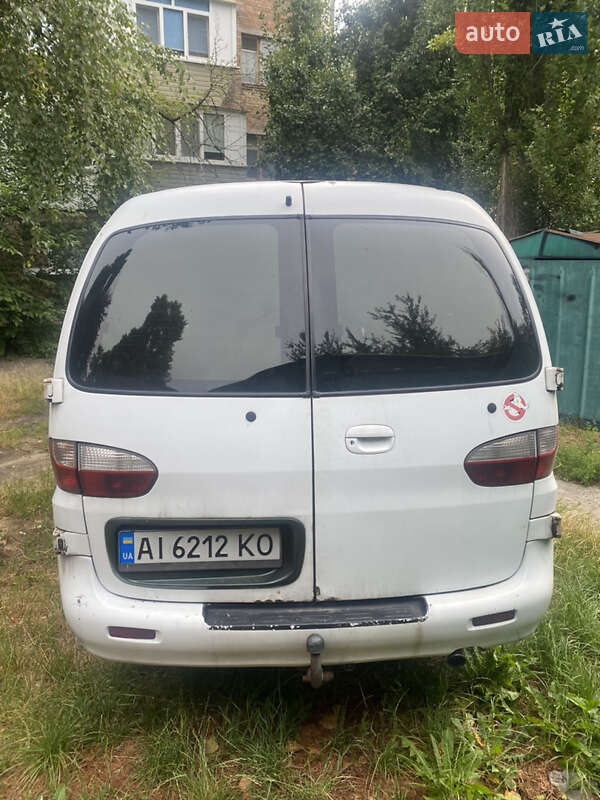 Минивэн Hyundai H-1 2001 в Киеве