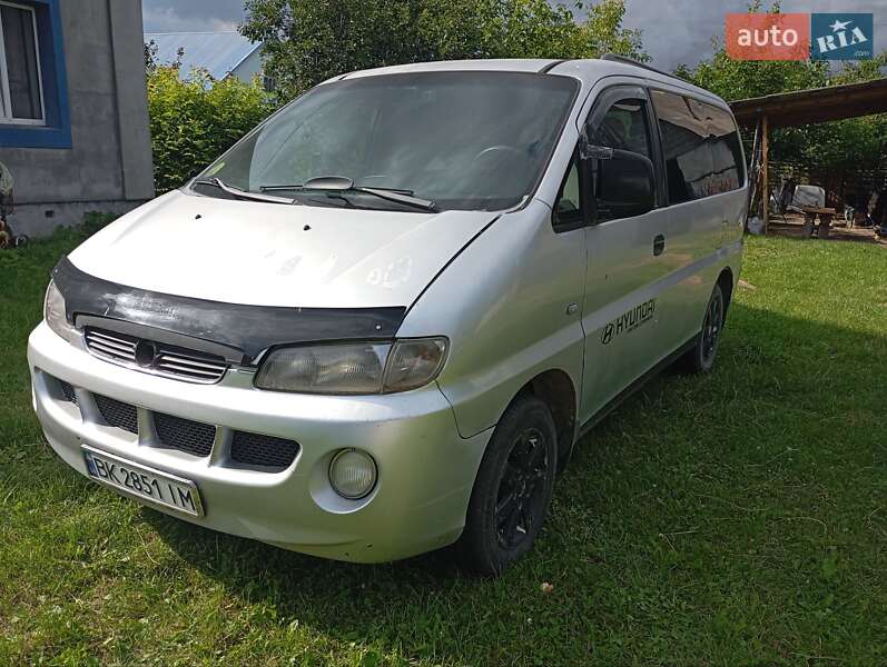 Минивэн Hyundai H-1 1998 в Ратным фото 7 Минивэн Hyundai H-1 1998 в Ратным