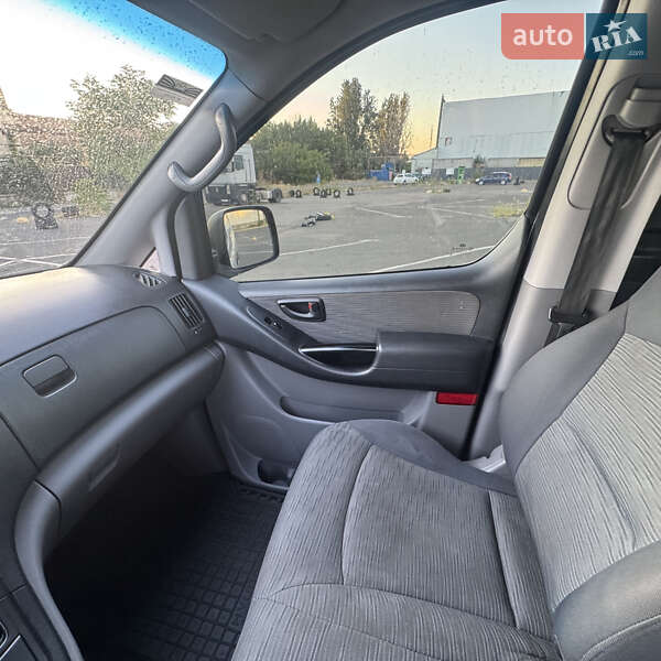 Грузовой фургон Hyundai H-1 2008 в Одессе