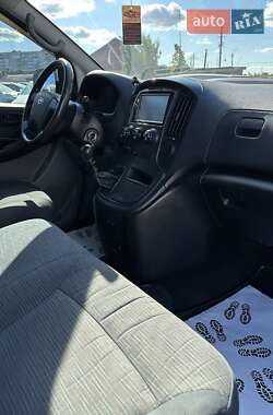 Грузопассажирский фургон Hyundai H-1 2011 в 