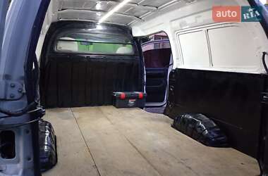 Грузопассажирский фургон Hyundai H-1 2000 в 