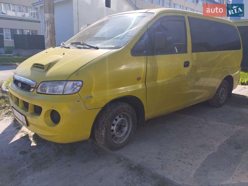 Минивэн Hyundai H-1 2002 в Киеве
