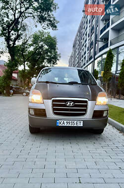 Мінівен Hyundai H-1 2007 в 