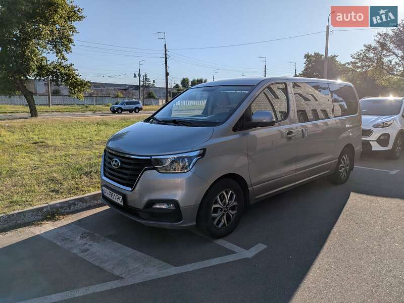 Минивэн Hyundai H-1 2020 в 