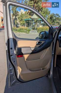 Минивэн Hyundai H-1 2020 в 