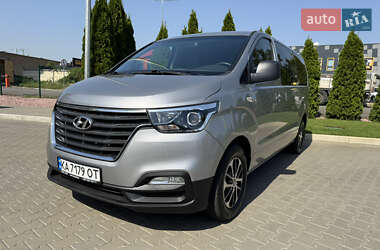 Минивэн Hyundai H-1 2020 в Киеве