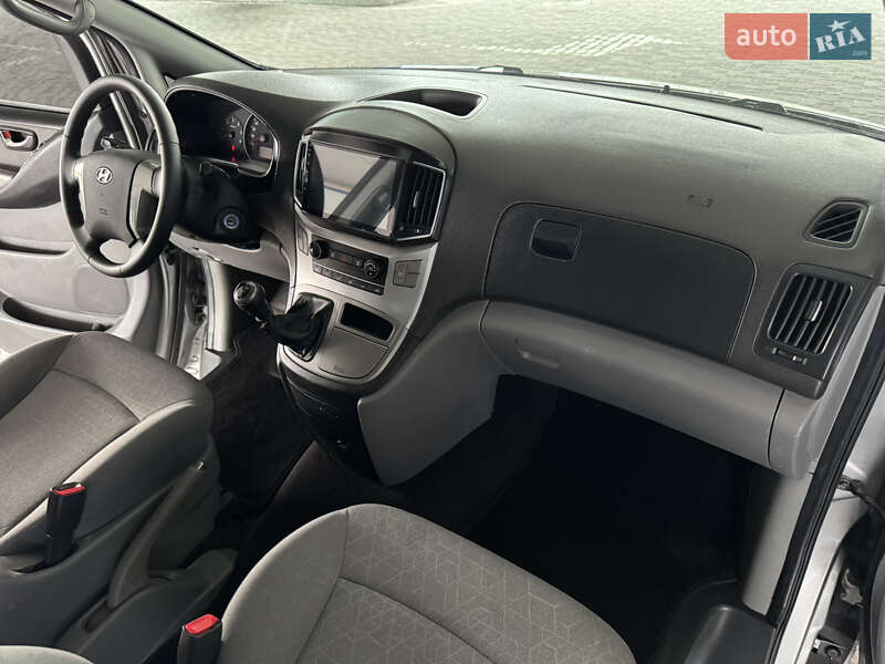 Минивэн Hyundai H-1 2020 в Киеве фото 28 Минивэн Hyundai H-1 2020 в Киеве