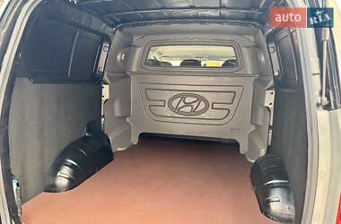 Минивэн Hyundai H-1 2011 в 