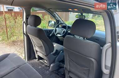 Минивэн Hyundai H-1 2011 в 