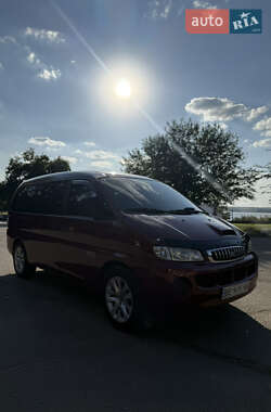 Минивэн Hyundai H-1 2006 в 
