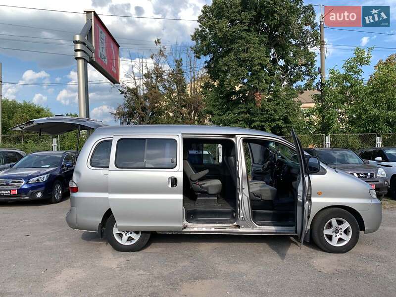 Минивэн Hyundai H-1 2006 в Виннице