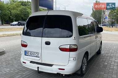 Минивэн Hyundai H-1 2007 в 