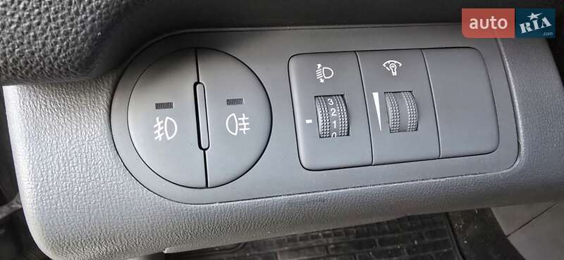 Минивэн Hyundai H-1 2010 в Киеве фото 20 Минивэн Hyundai H-1 2010 в Киеве