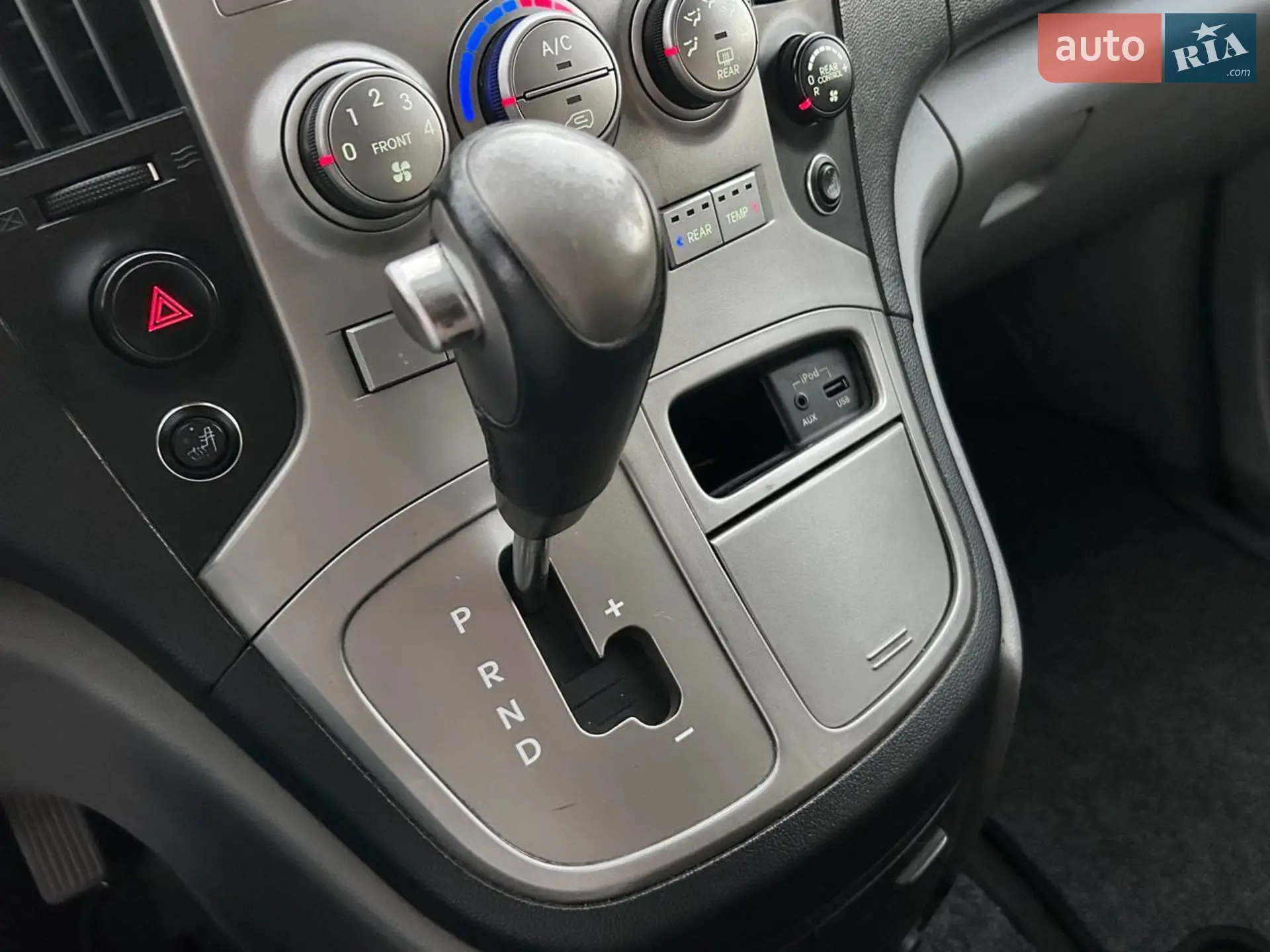 2012 Hyundai Starex (H-1) - мініатюра 17