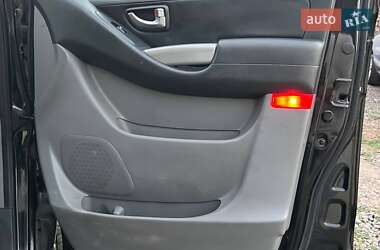Минивэн Hyundai H-1 2012 в 