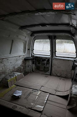 Грузовой фургон Hyundai H-1 2005 в 