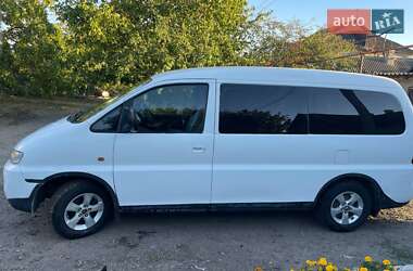 Мінівен Hyundai H-1 2000 в 