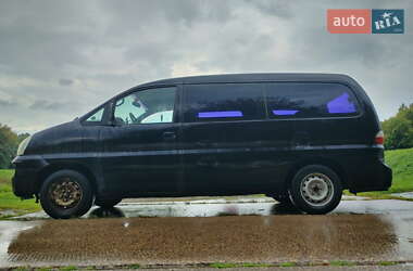 Минивэн Hyundai H-1 2005 в 