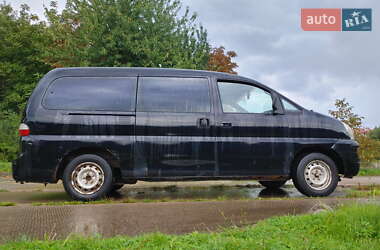 Минивэн Hyundai H-1 2005 в 