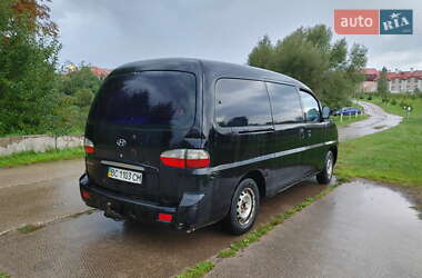 Минивэн Hyundai H-1 2005 в 
