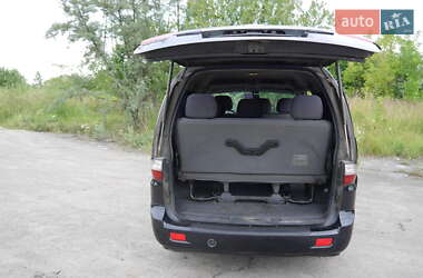 Минивэн Hyundai H-1 2005 в 