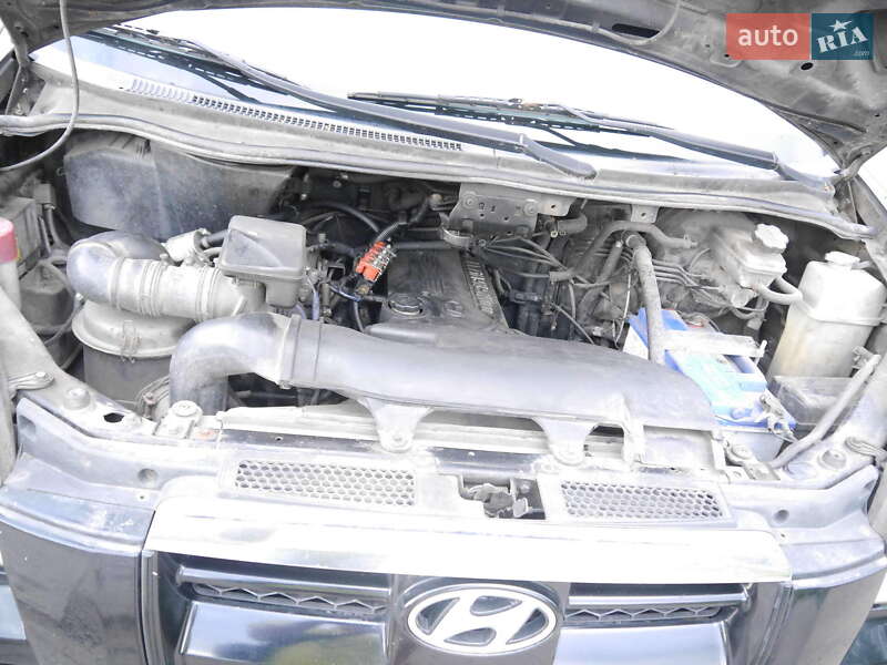 Минивэн Hyundai H-1 2005 в Львове
