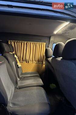 Минивэн Hyundai H-1 2006 в 