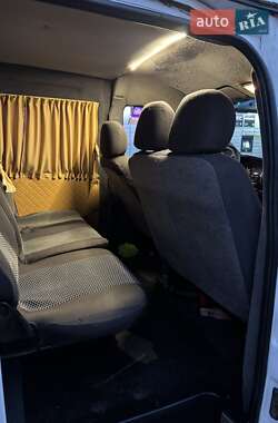 Минивэн Hyundai H-1 2006 в 