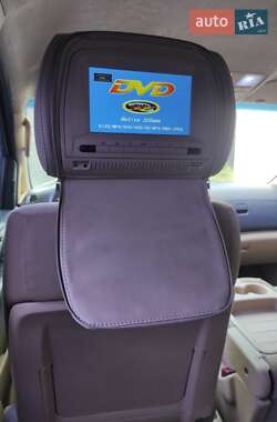 Минивэн Hyundai H-1 2012 в 