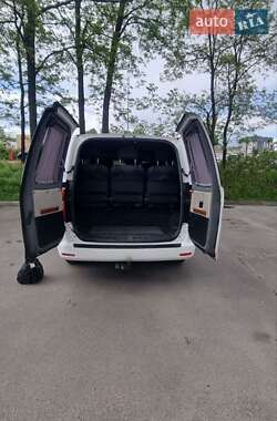 Минивэн Hyundai H-1 2008 в 